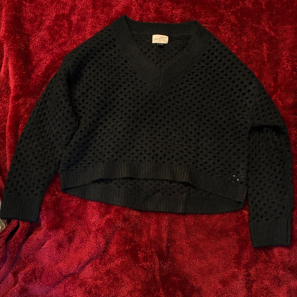 Universal Thread Black Open-Knit V-Neck Sweater